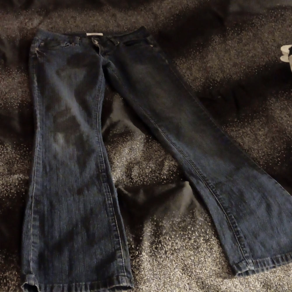 Bongo Jean's - Picture 2 of 5